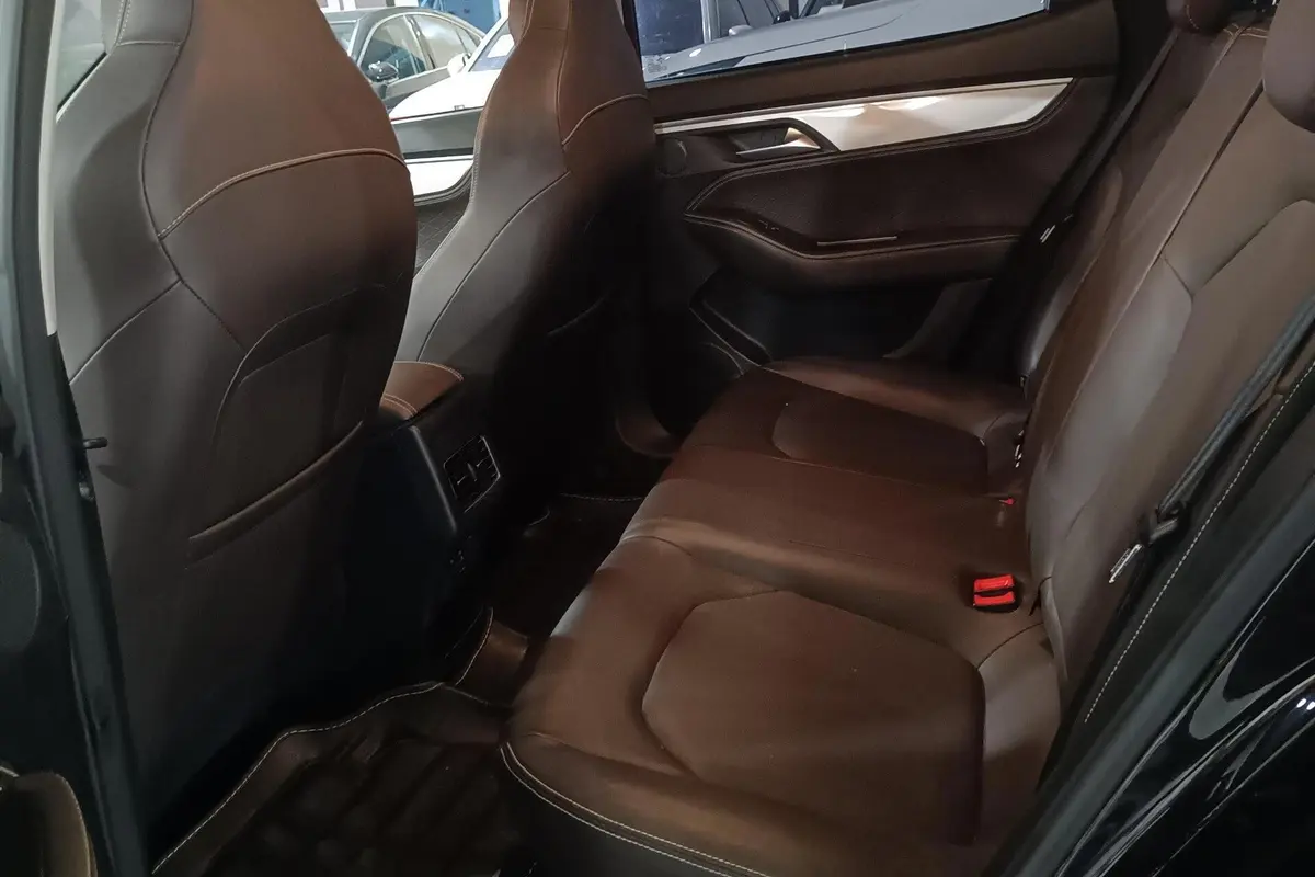 کی ام سی،  eJ7