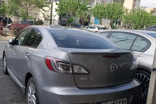 مزدا  3 نیو صندوق دار