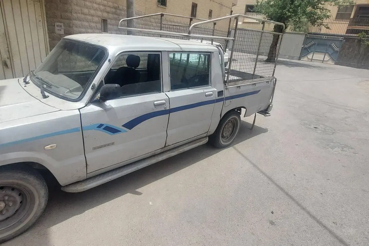 مزدا،  وانت دوکابين