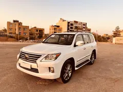 لکسوس، LX
