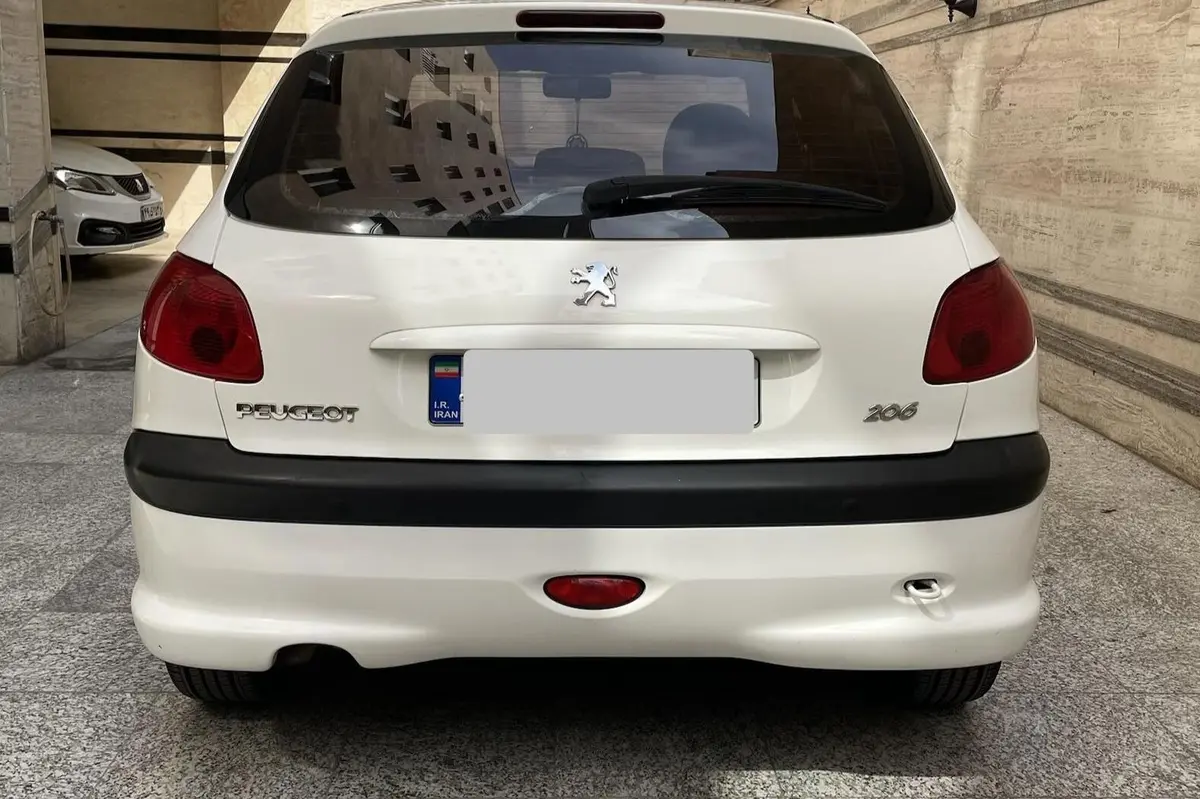 پژو،  206