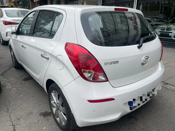 هیوندای، i20