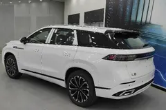 لوکانو، L8