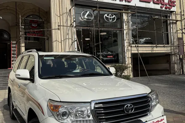 تویوتا، لندکروز چهار در