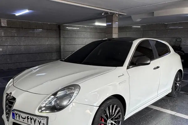 آلفارومئو، جولیتا