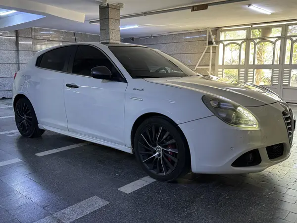 آلفارومئو، جولیتا