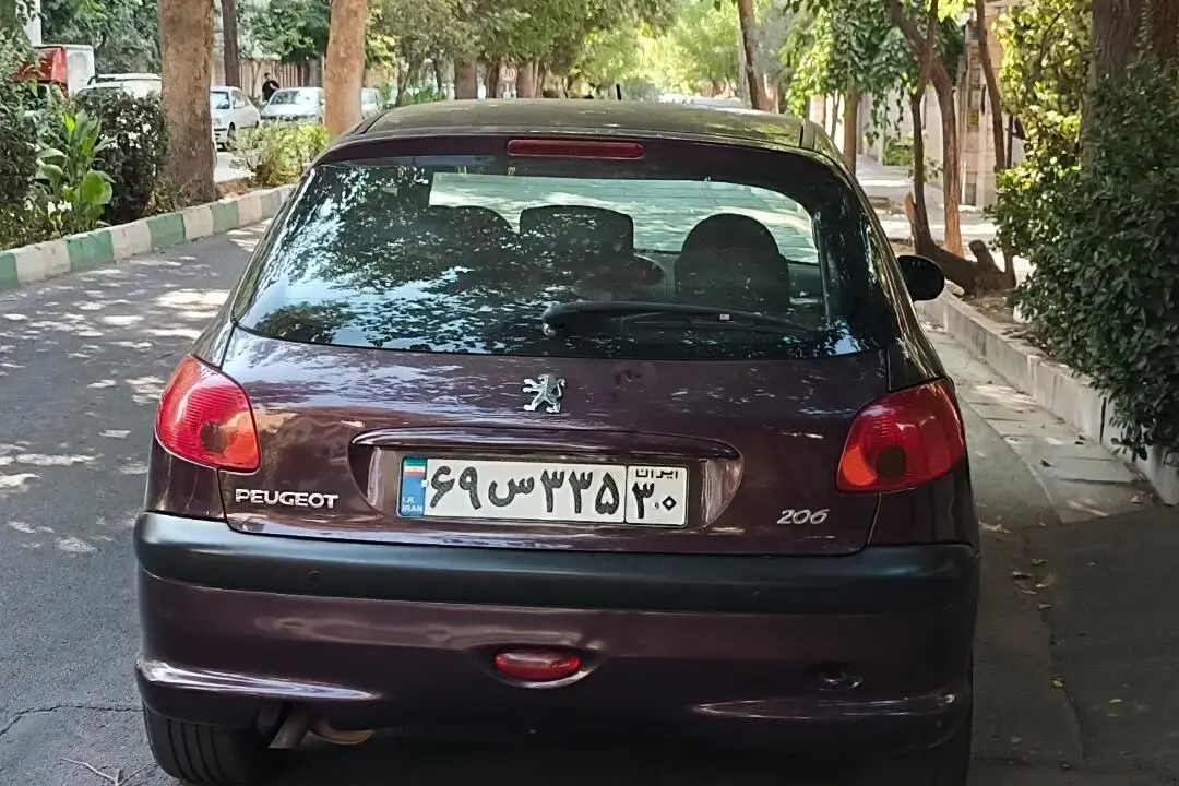 پژو،  206