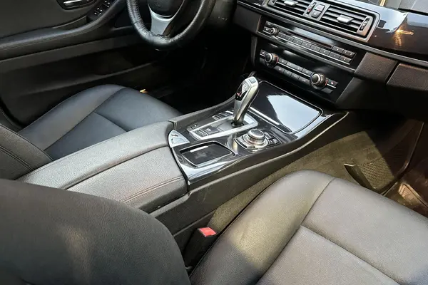 ب ام و، سری 5 سدان