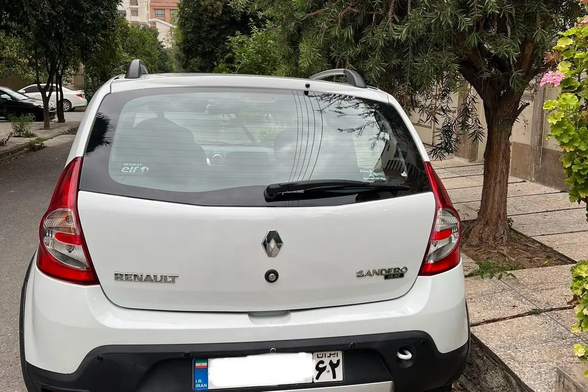 رنو،  ساندرو استپ وی