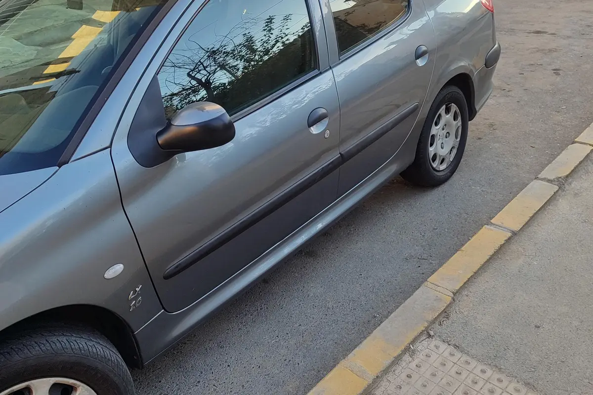 پژو،  206 SD