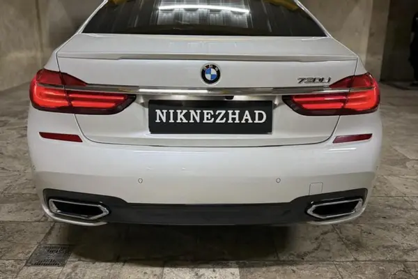 ب ام و، سری 7