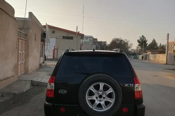 ام وی ام، X33