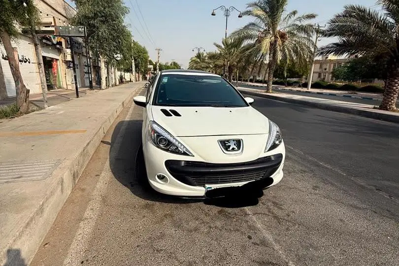 پژو،  207