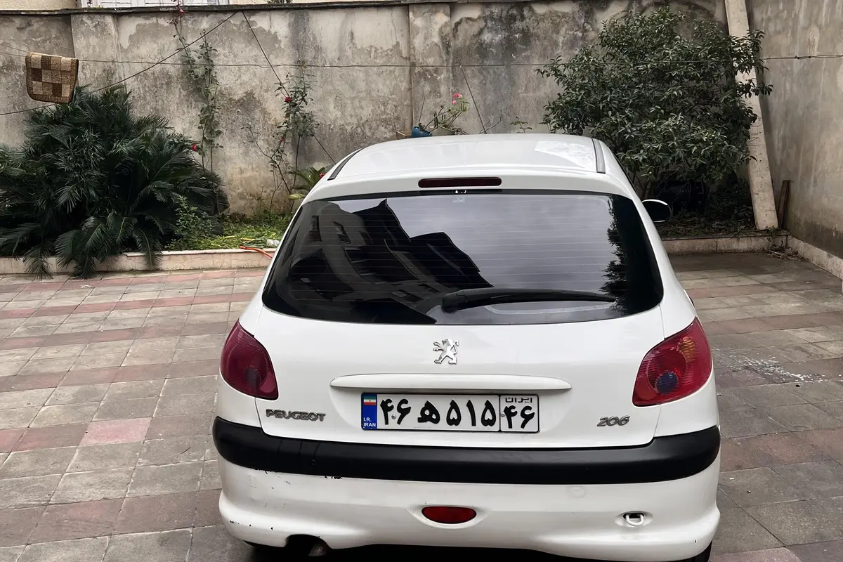 پژو،  206