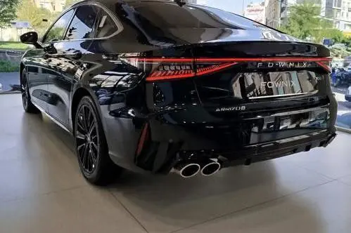 فونیکس، آریزو 8 (Z8)