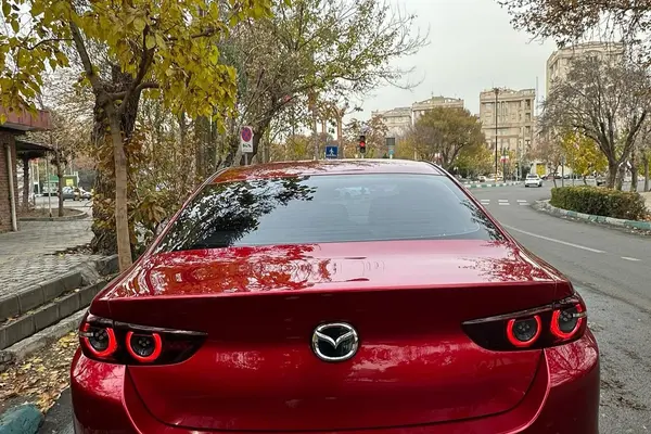 مزدا، 3 وارداتی