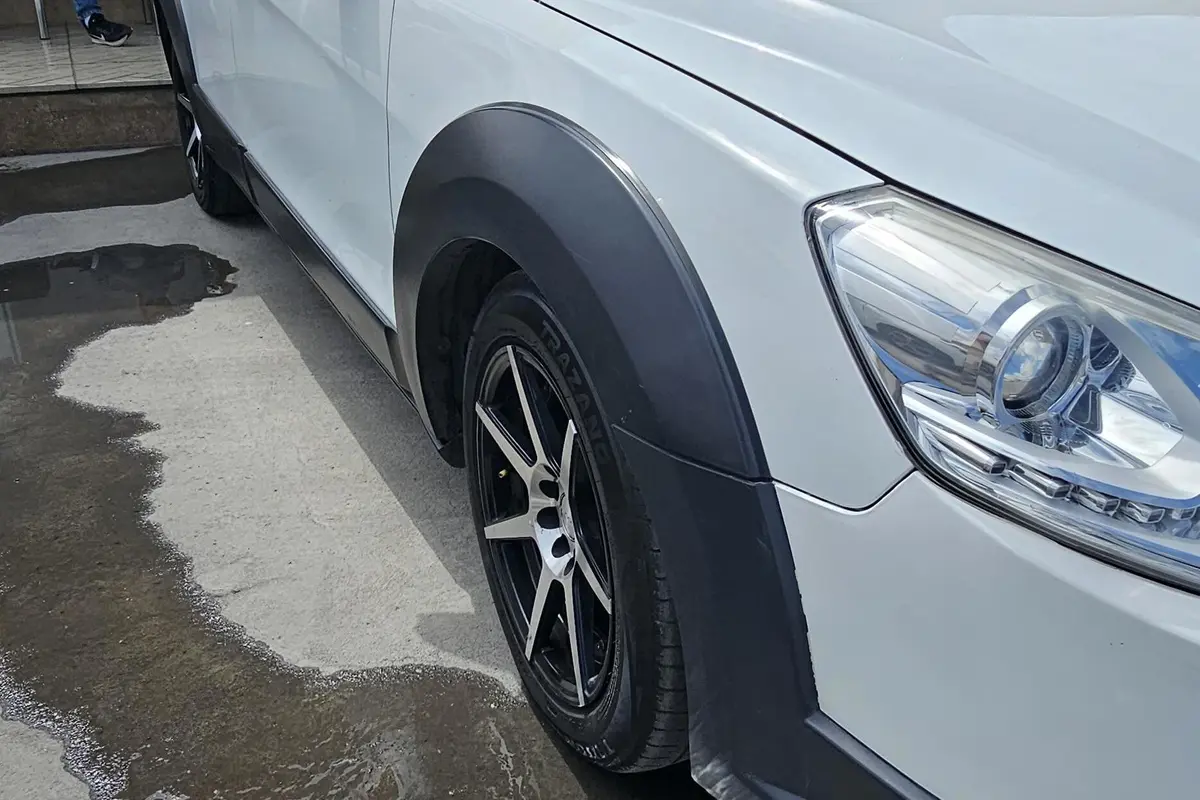 دانگ فنگ،  H30 کراس