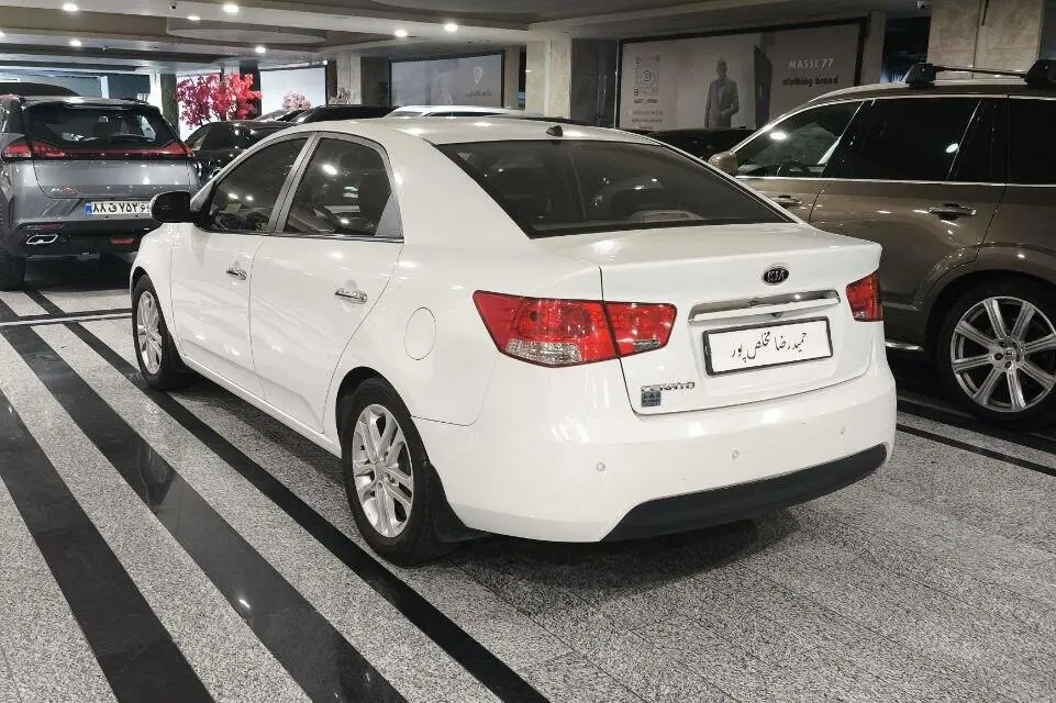 کیا،  سراتو (مونتاژ)