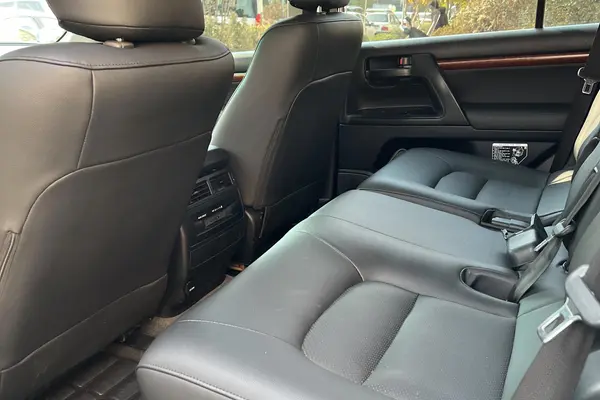 تویوتا، لندکروز چهار در