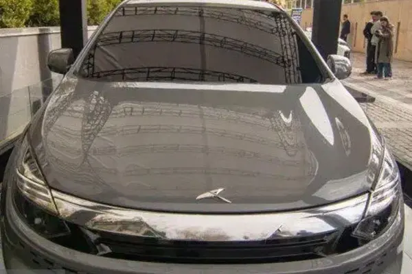 پیش فروش کی ام سی، ایگل