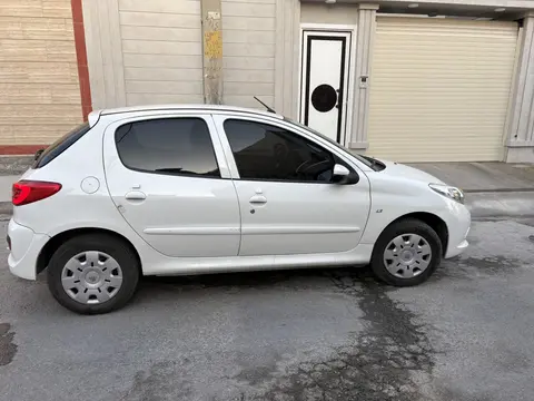 پژو، 207