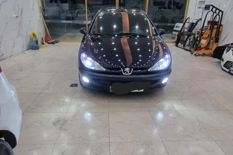 پژو، 206