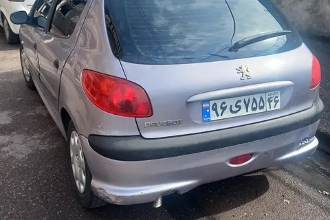 پژو، 206
