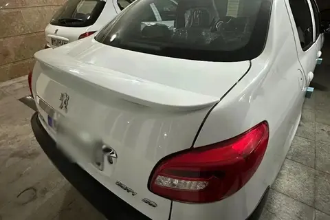 پژو، 207 صندوقدار