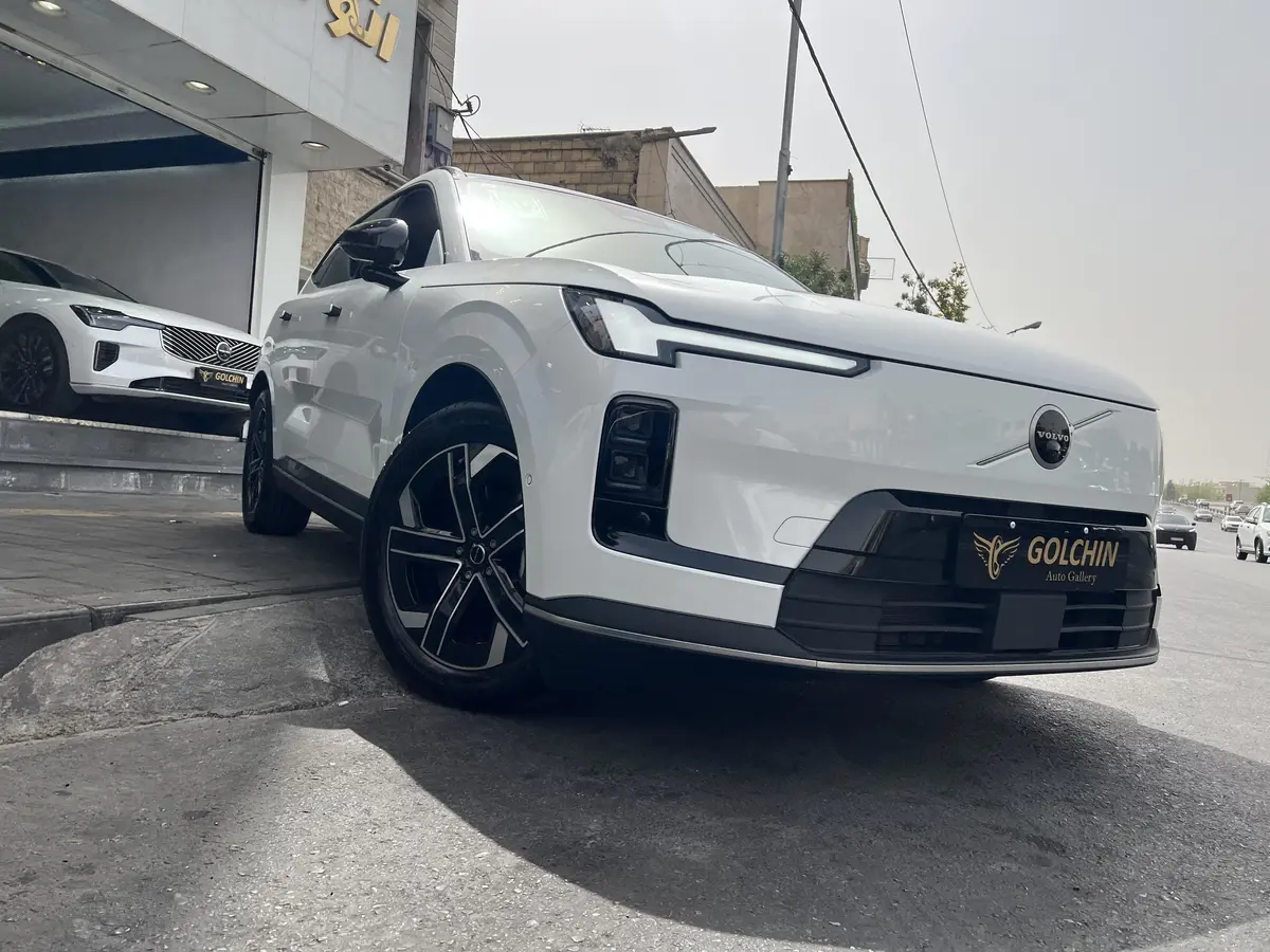 ولوو،  XC70