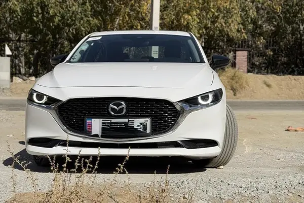 مزدا، 3 وارداتی