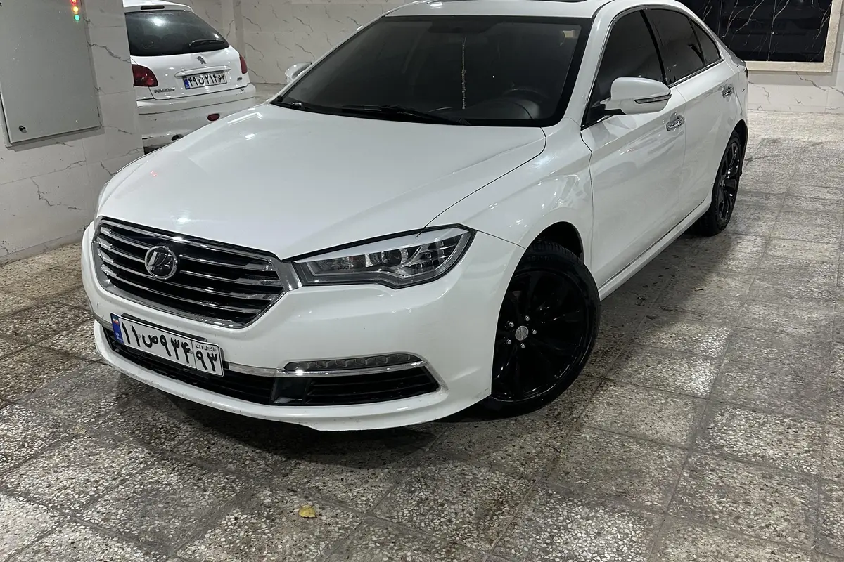 لیفان،  820