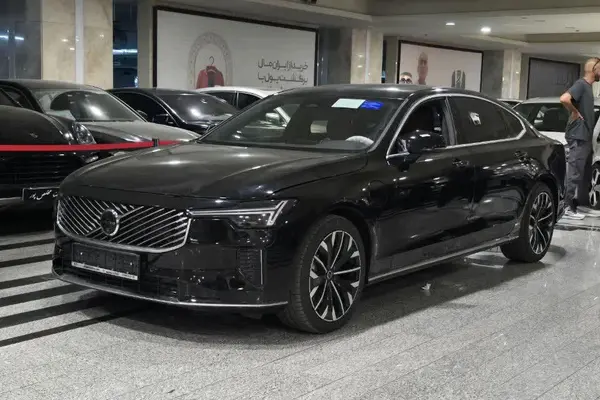 ولوو  S90