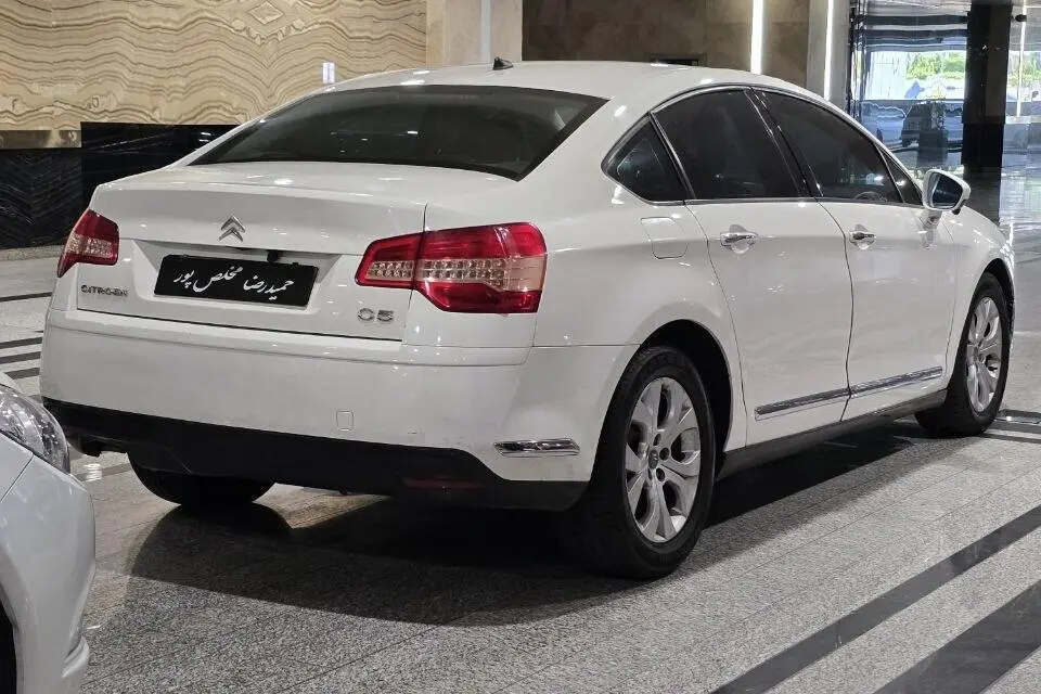 سیتروئن  C5