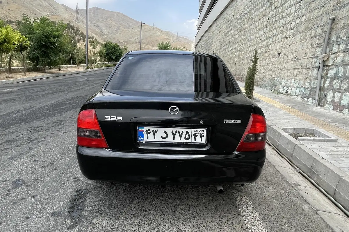 مزدا،  323
