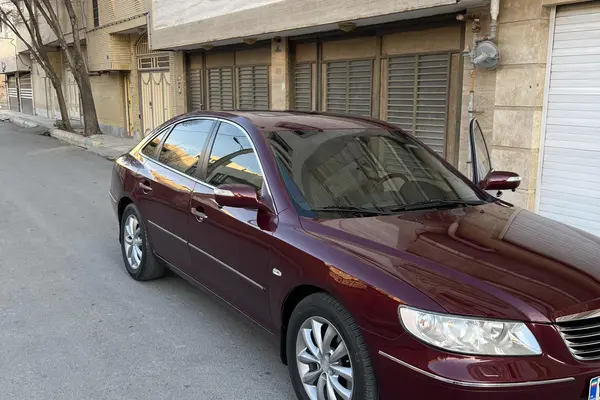 هیوندای، آزرا (گرنجور)