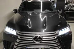 لکسوس، LX