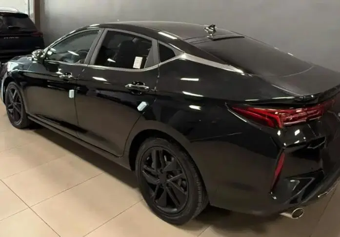 کی ام سی،  J7