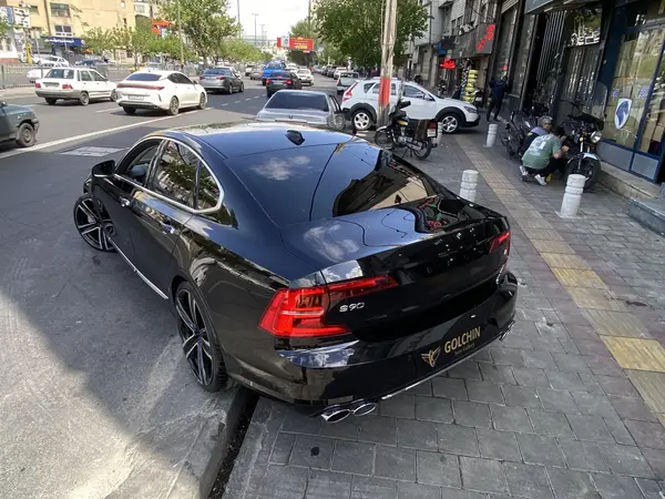 ولوو  S90
