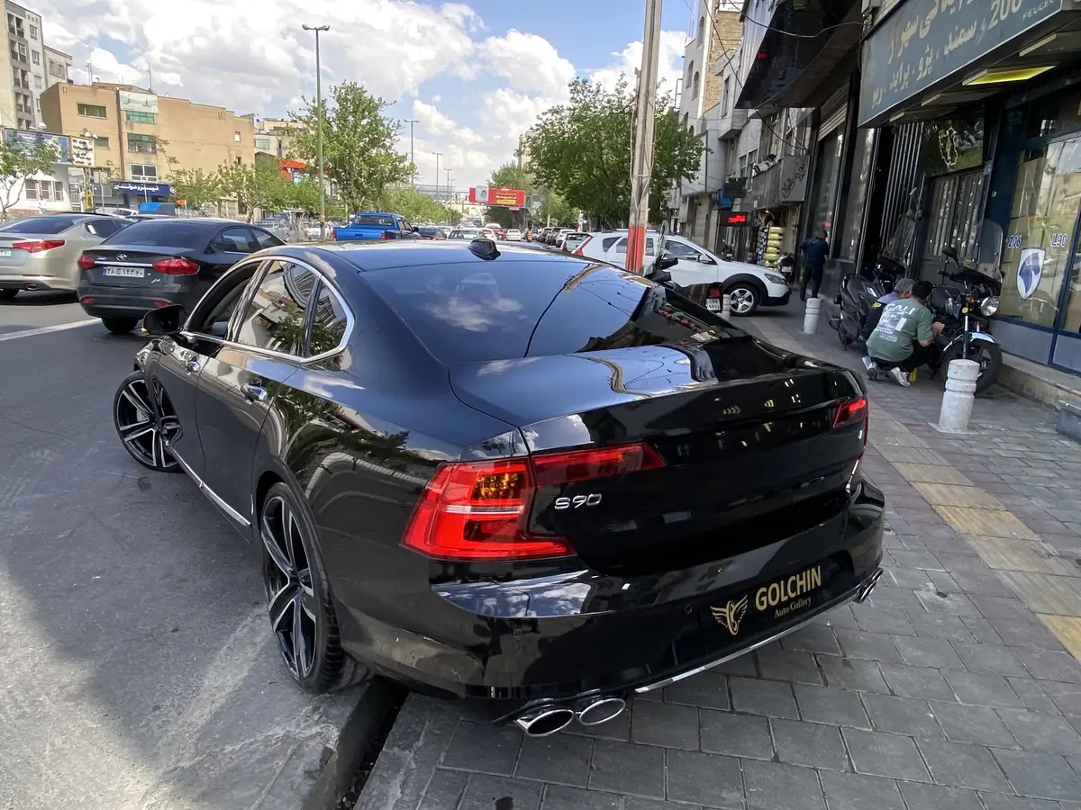 ولوو  S90