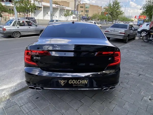 ولوو  S90