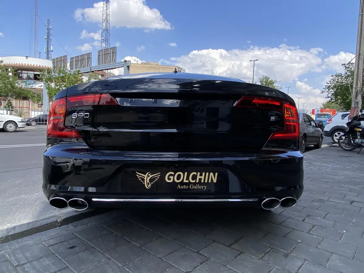 ولوو  S90