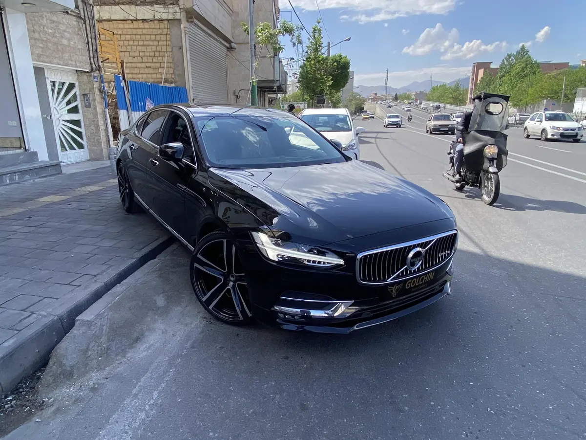 ولوو  S90