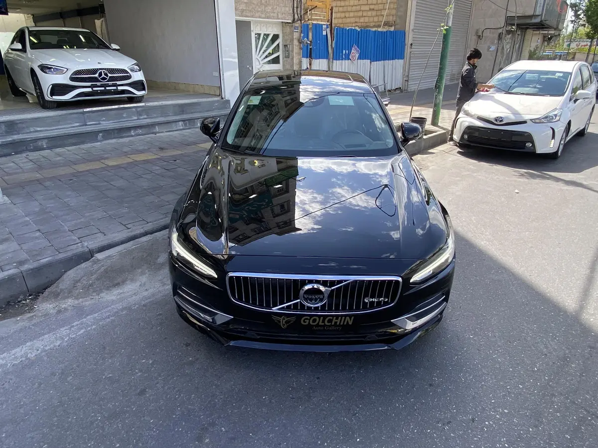 ولوو  S90