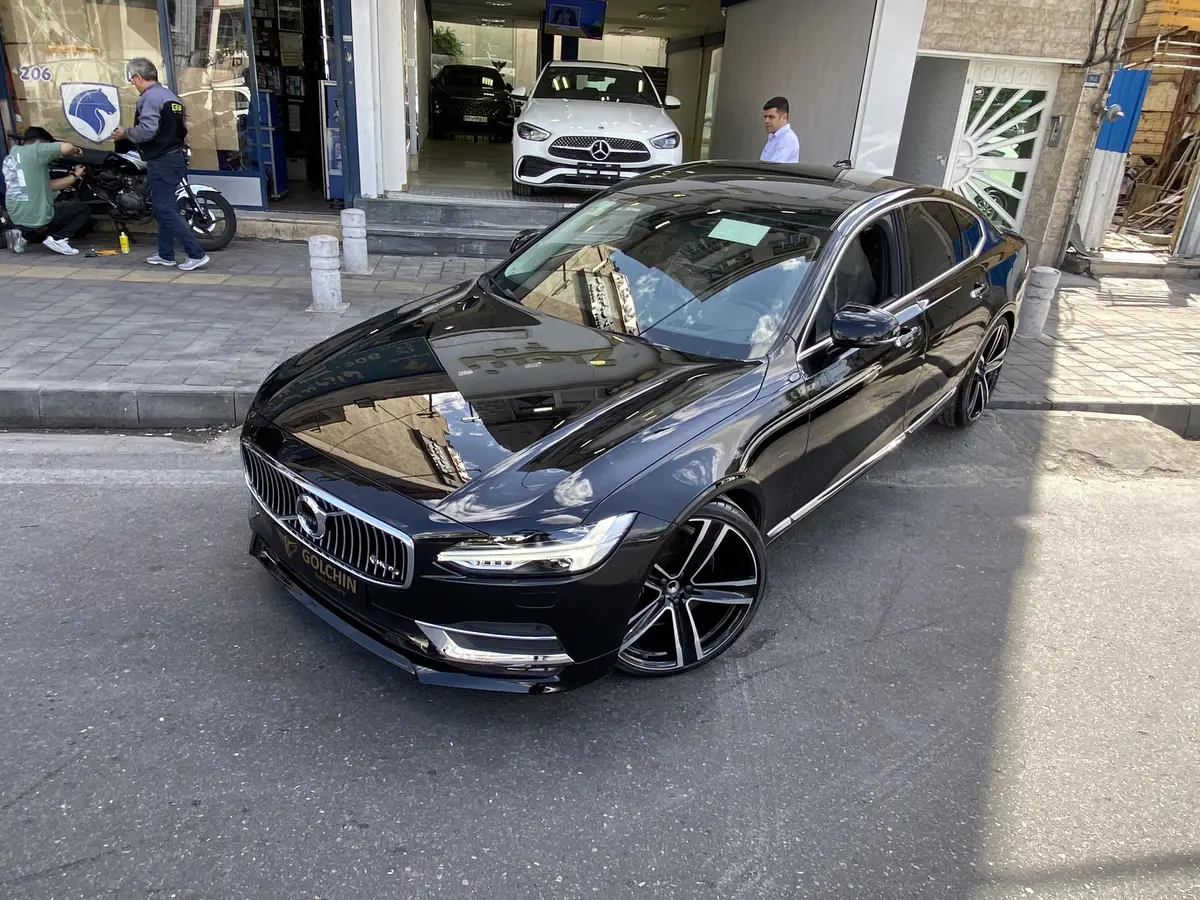 ولوو  S90