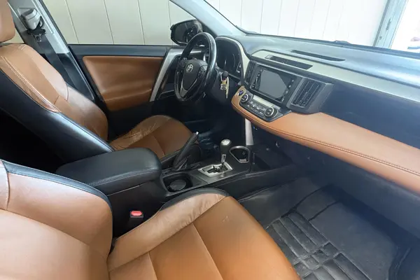 تویوتا، راوفور