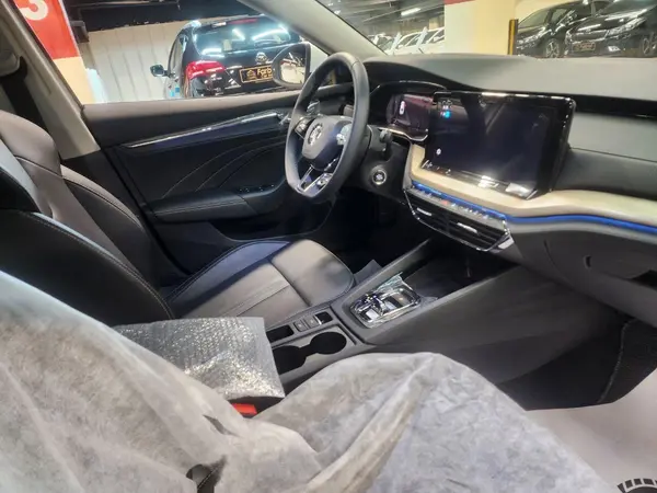 اشکودا، اوکتاویا پرو