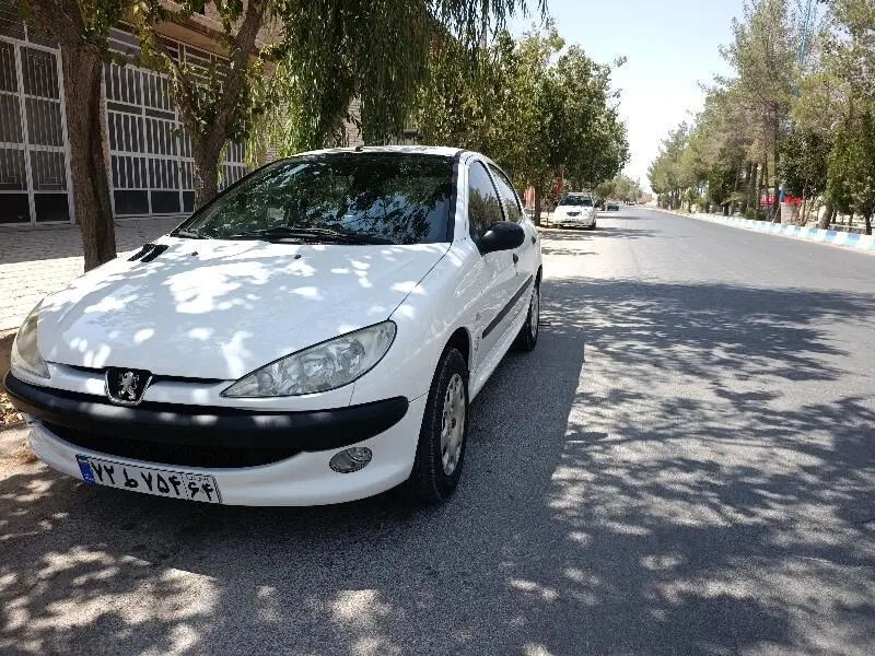 پژو،  206