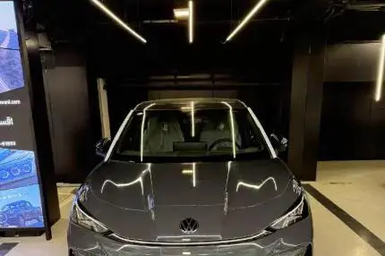 پیش فروش فولکس، آی دی یونیکس