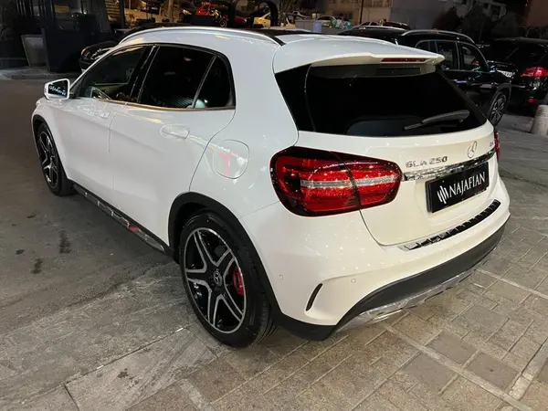 بنز  کلاس GLA