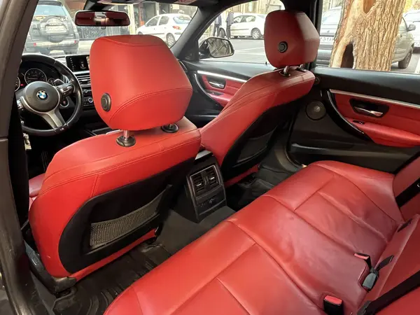 ب ام و، سری 3 سدان